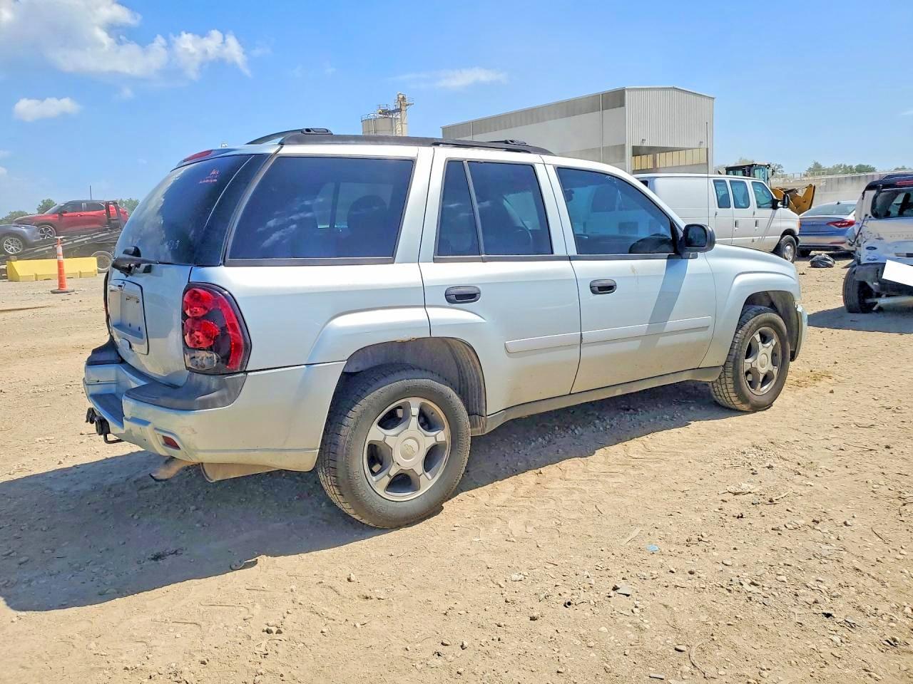 2007 Chevrolet Trailblazer Ls - Фото 3