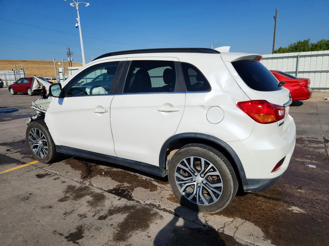 2018 Mitsubishi Outlander Sport Sel - Image 2