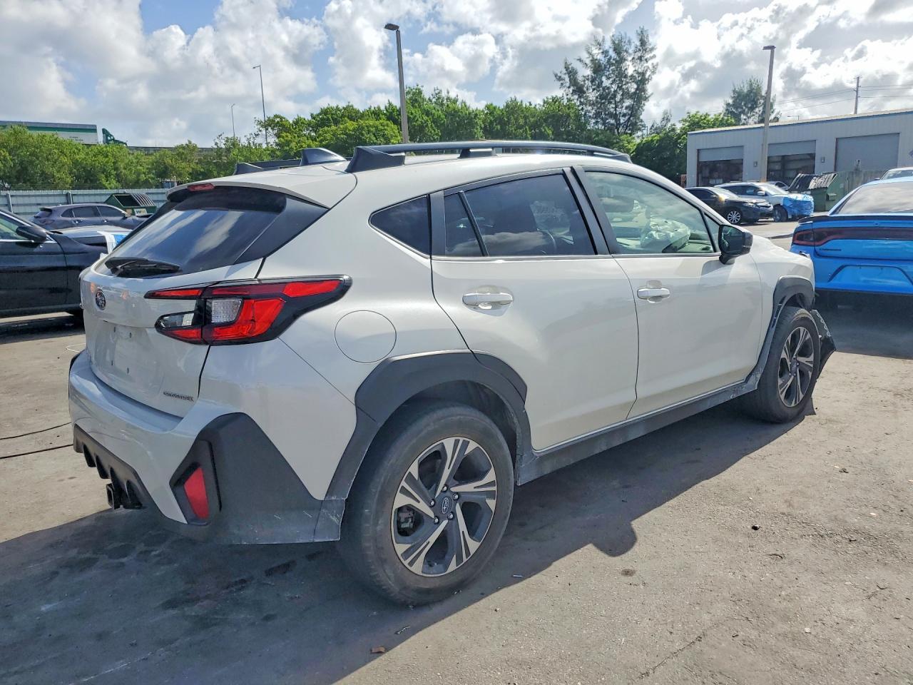 2024 Subaru Crosstrek Premium - Фото 3
