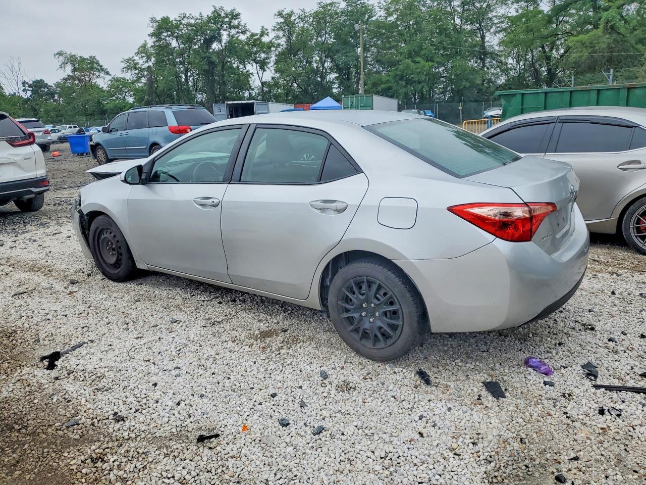 2017 Toyota Corolla Le - Фото 2