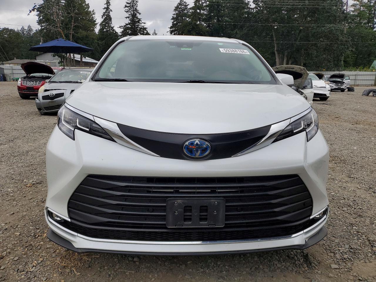 2022 Toyota Sienna Xle - Фото 5