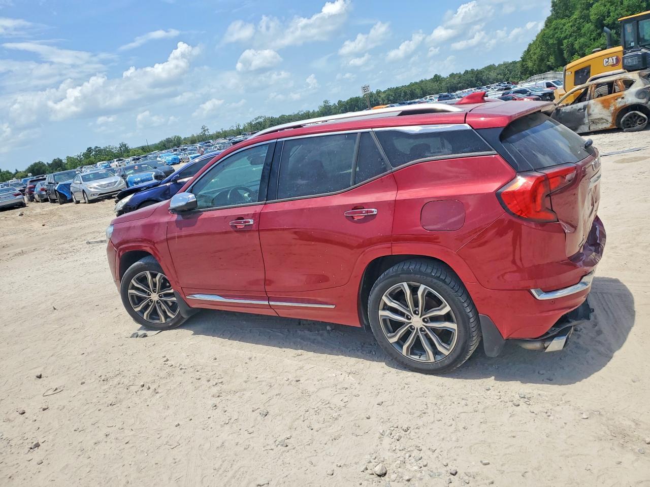 2019 GMC Terrain Denali - Image 2