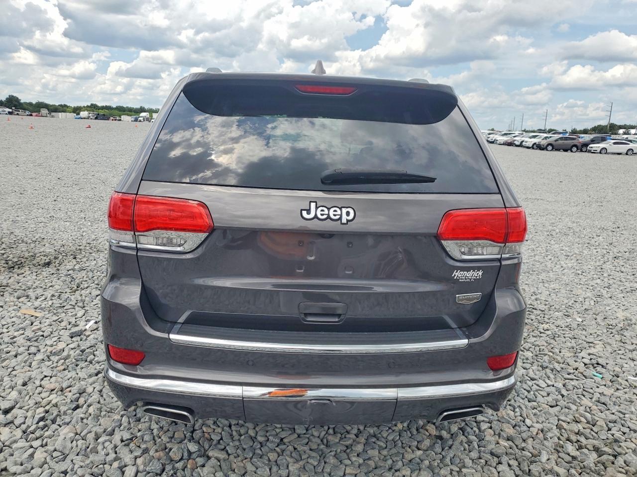 2018 Jeep Grand Cherokee Summit - Image 6