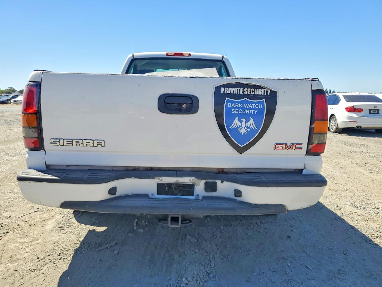 2005 GMC New Sierra C1500 - Image 6
