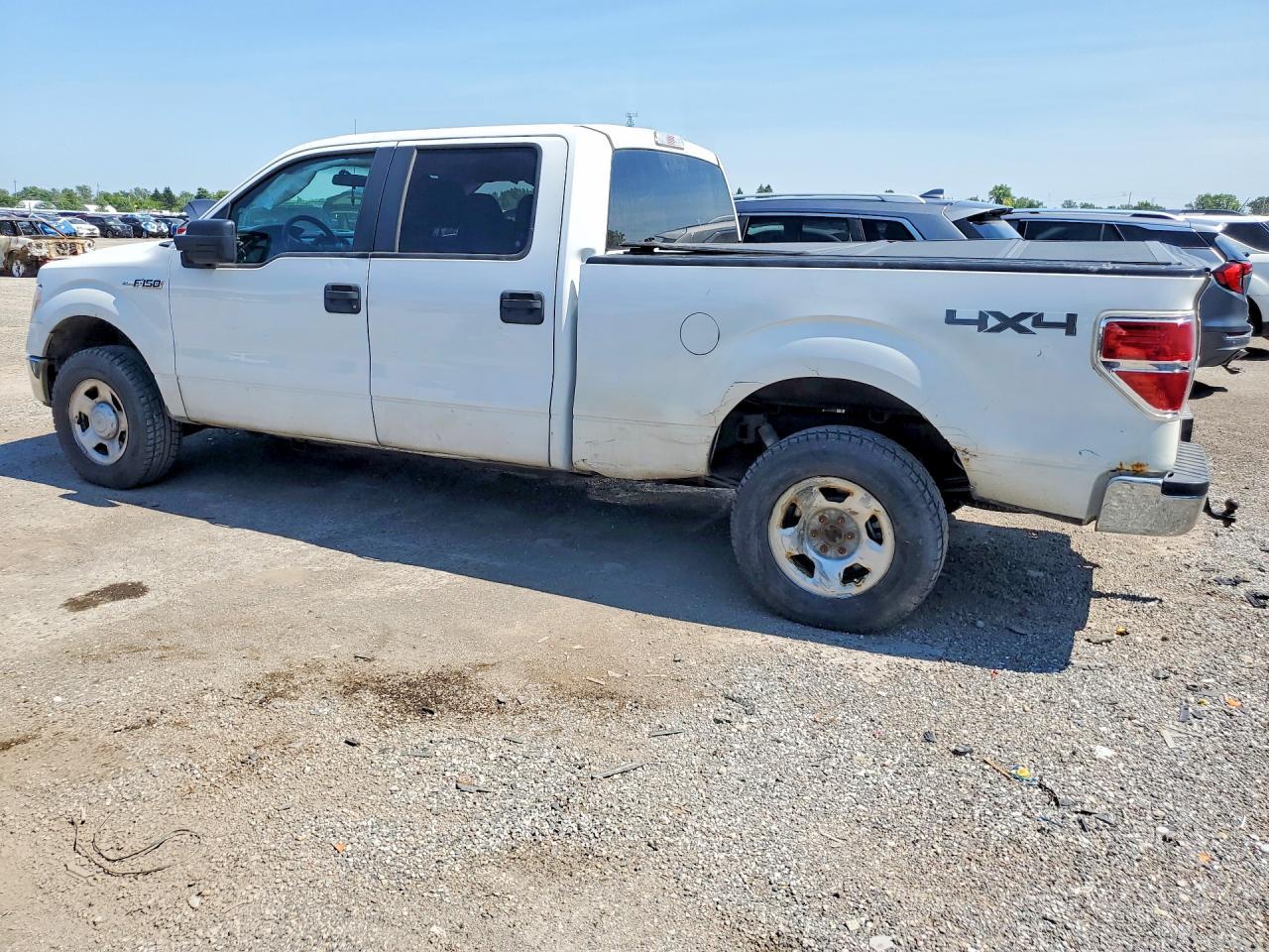 2013 Ford F150 Supercrew - Фото 2