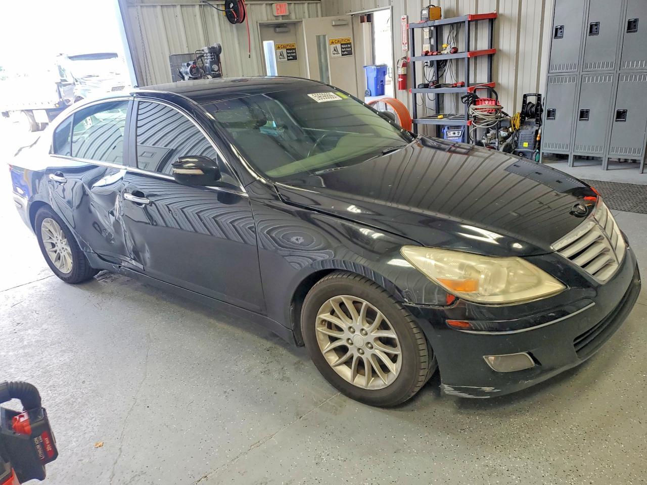 2009 Hyundai Genesis 3.8L - Фото 4