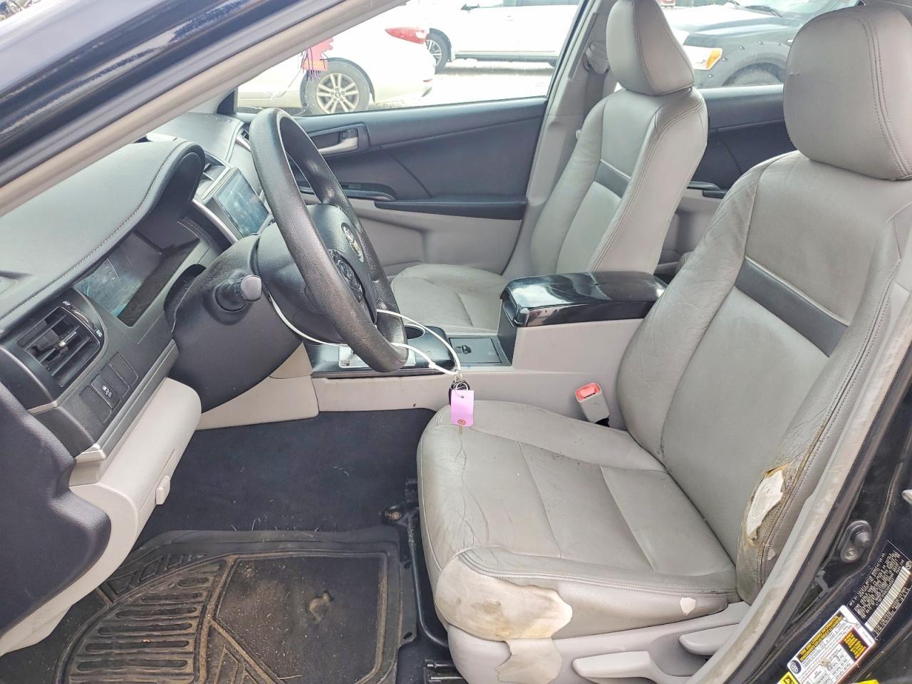 2012 Toyota Camry Le - Image 7