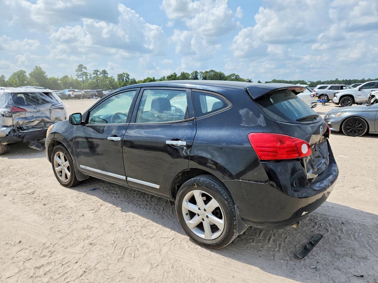 2012 Nissan Rogue S - Фото 2