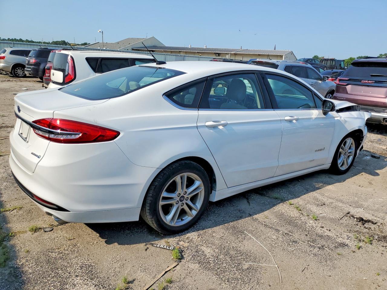 2018 Ford Fusion S Hybrid - Фото 3