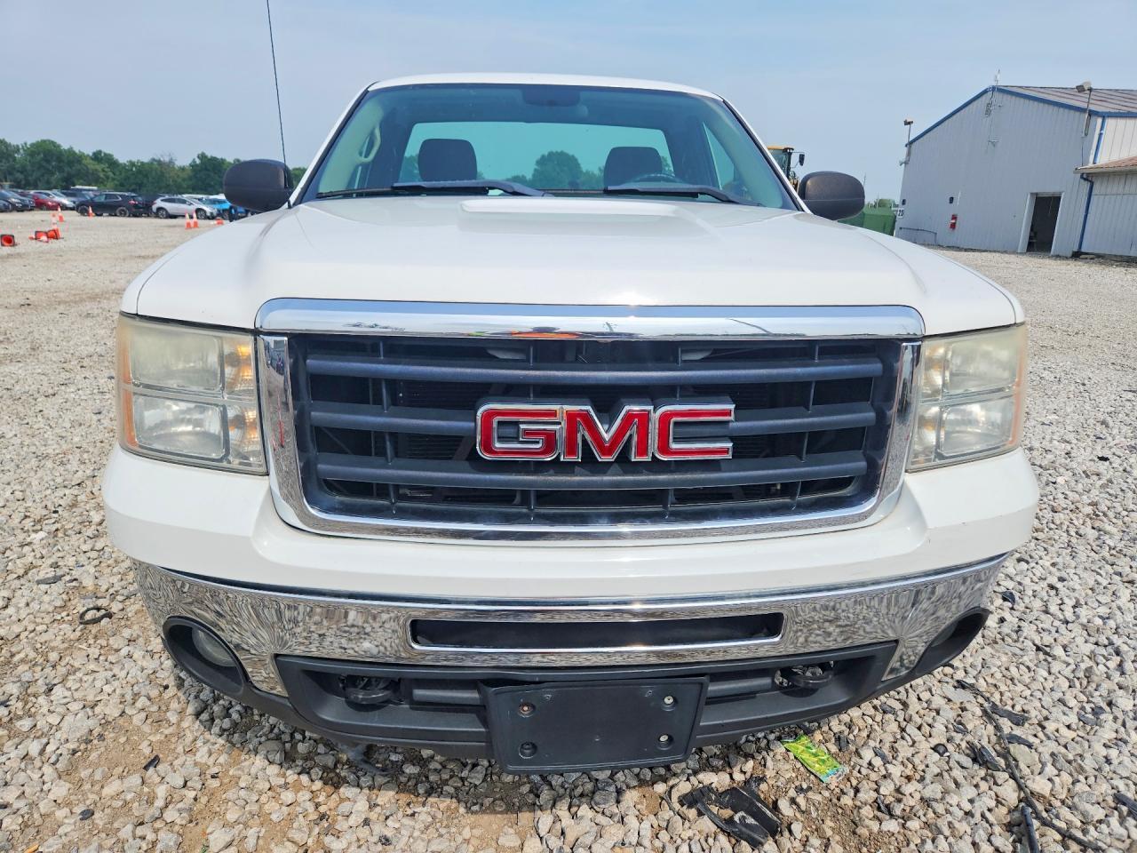 2009 GMC Sierra C1500 - Image 5