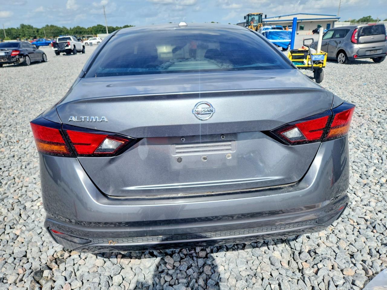 2020 Nissan Altima S - Фото 6