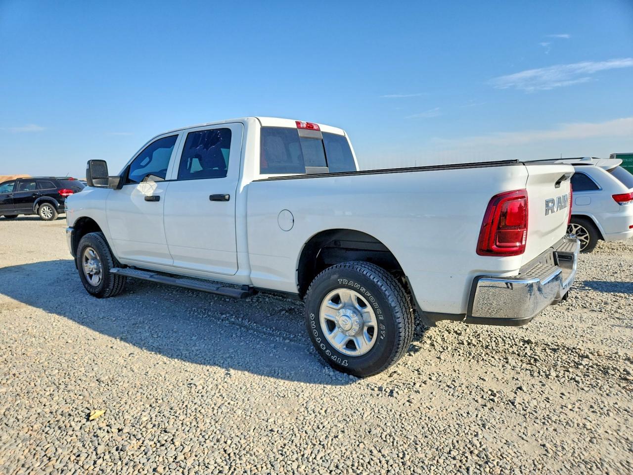 2026 Ram 2500 Tradesman - Фото 2