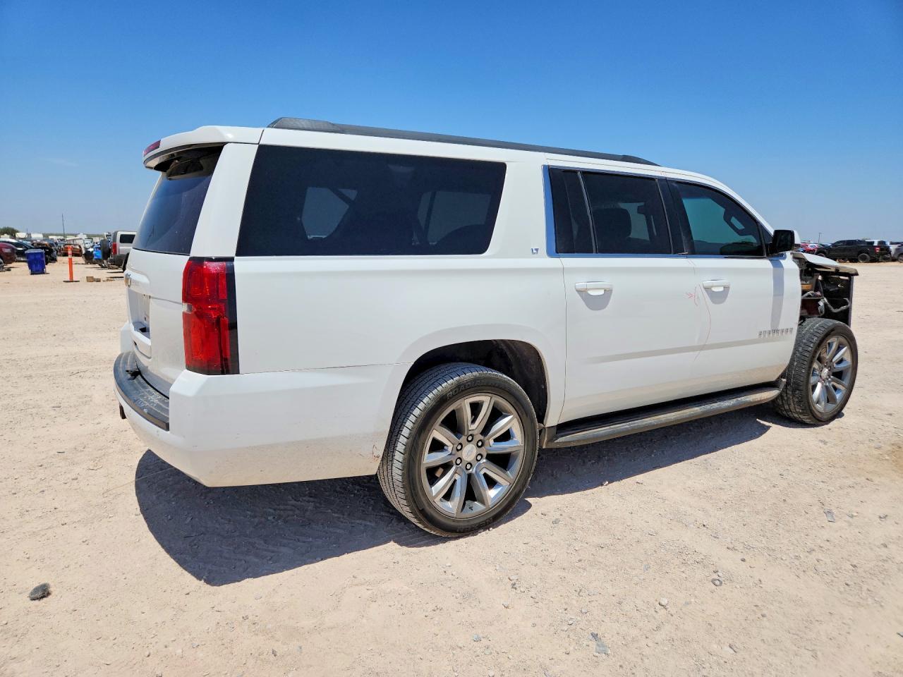 2016 Chevrolet Suburban C1500 Lt - Фото 3