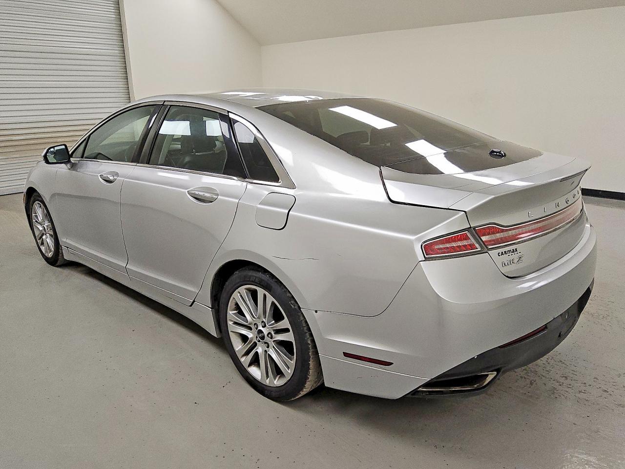 2013 Lincoln Mkz - Image 2