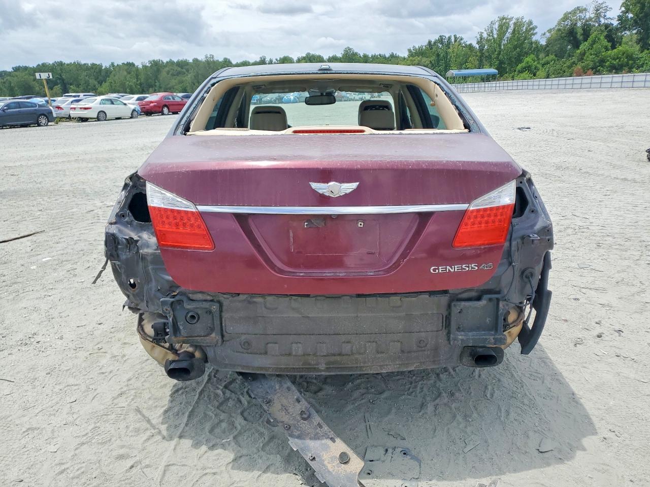 2014 Hyundai Genesis 3.8L - Фото 6