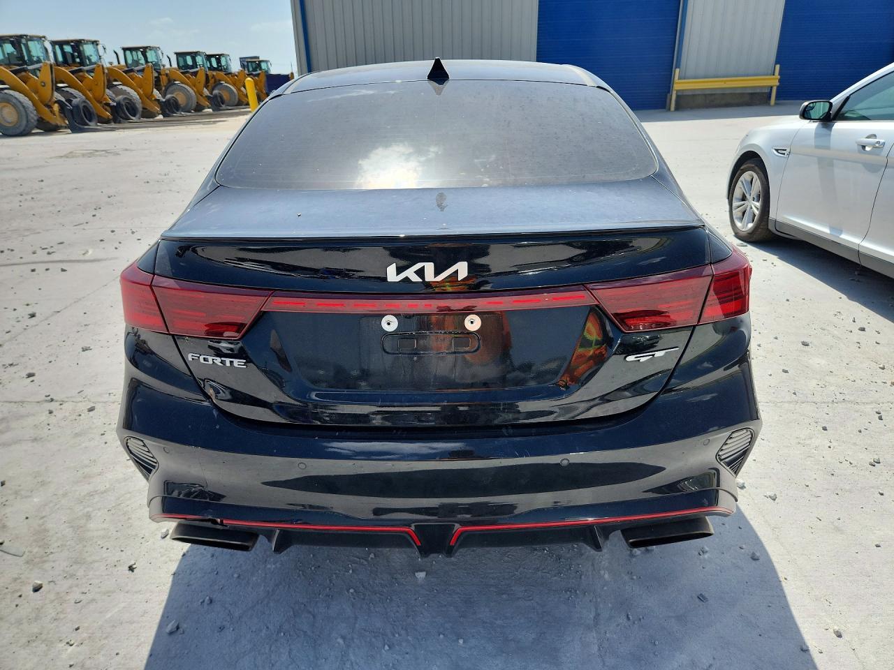 2022 Kia Forte - Image 6