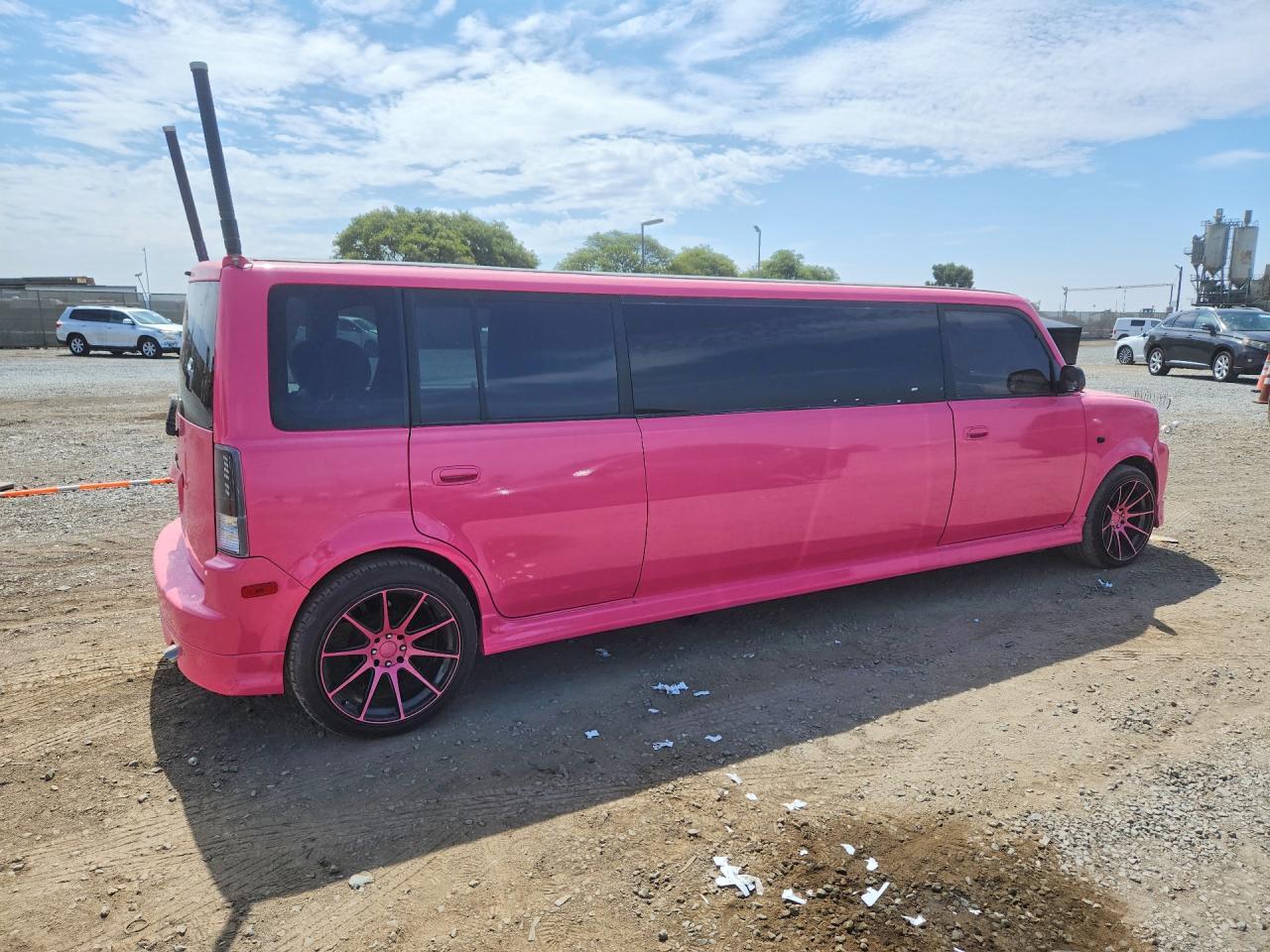 2006 Toyota Scion Xb - Image 3