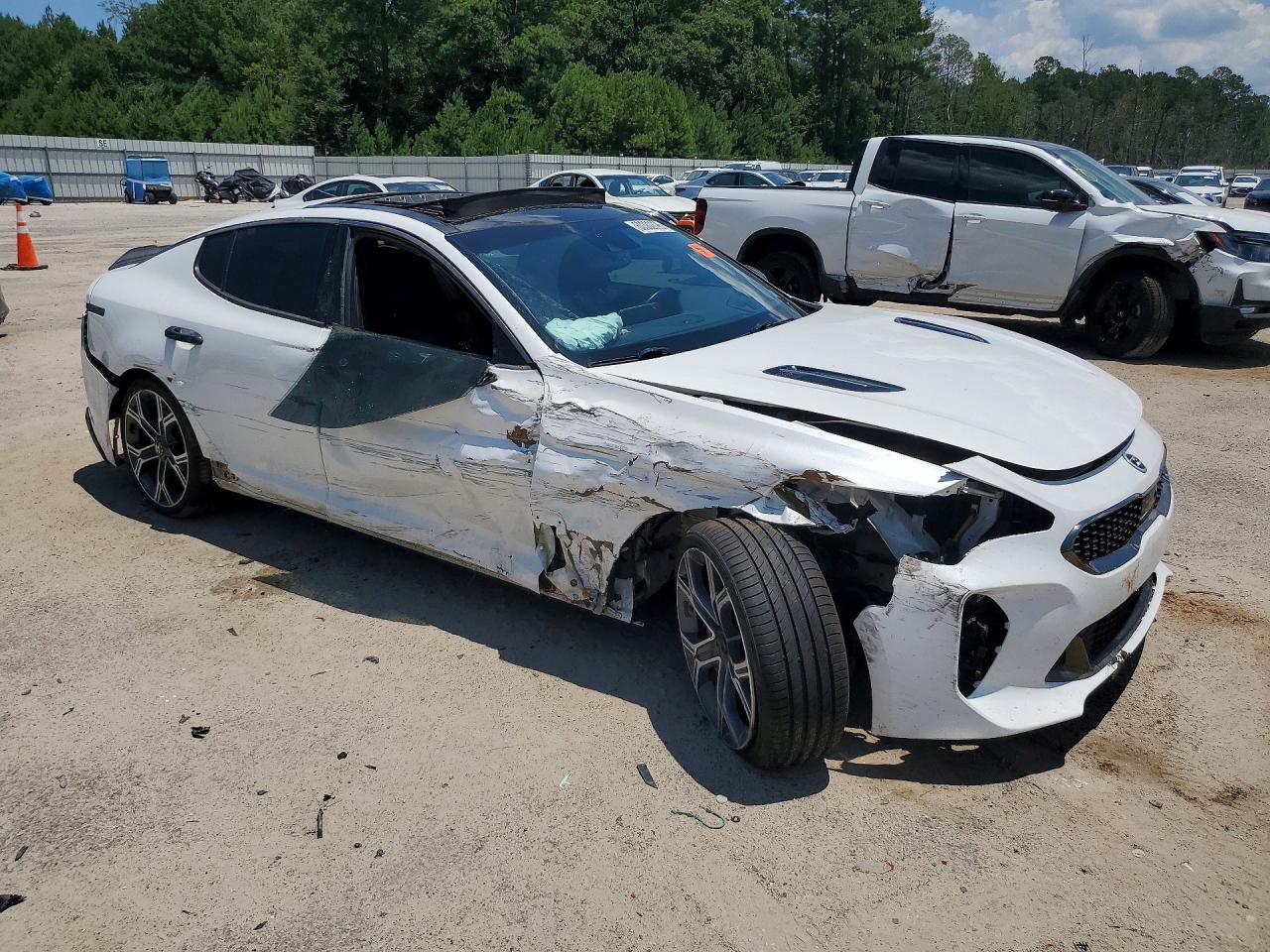 2019 Kia Stinger Gt2 - Image 4