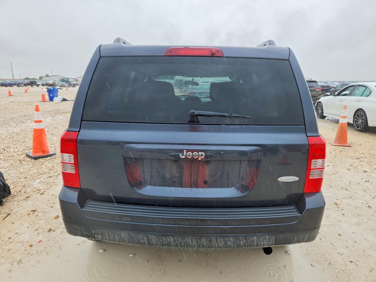 2014 Jeep Patriot Latitude - Фото 6