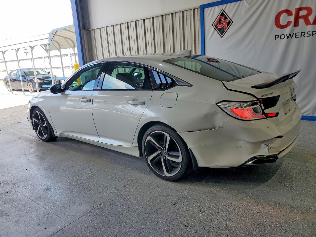 2018 Honda Accord Sport - Фото 2