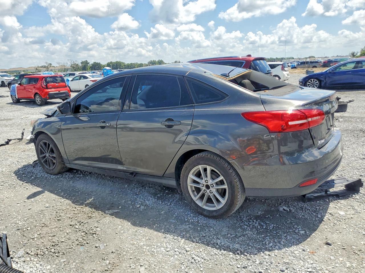 2017 Ford Focus - Image 2