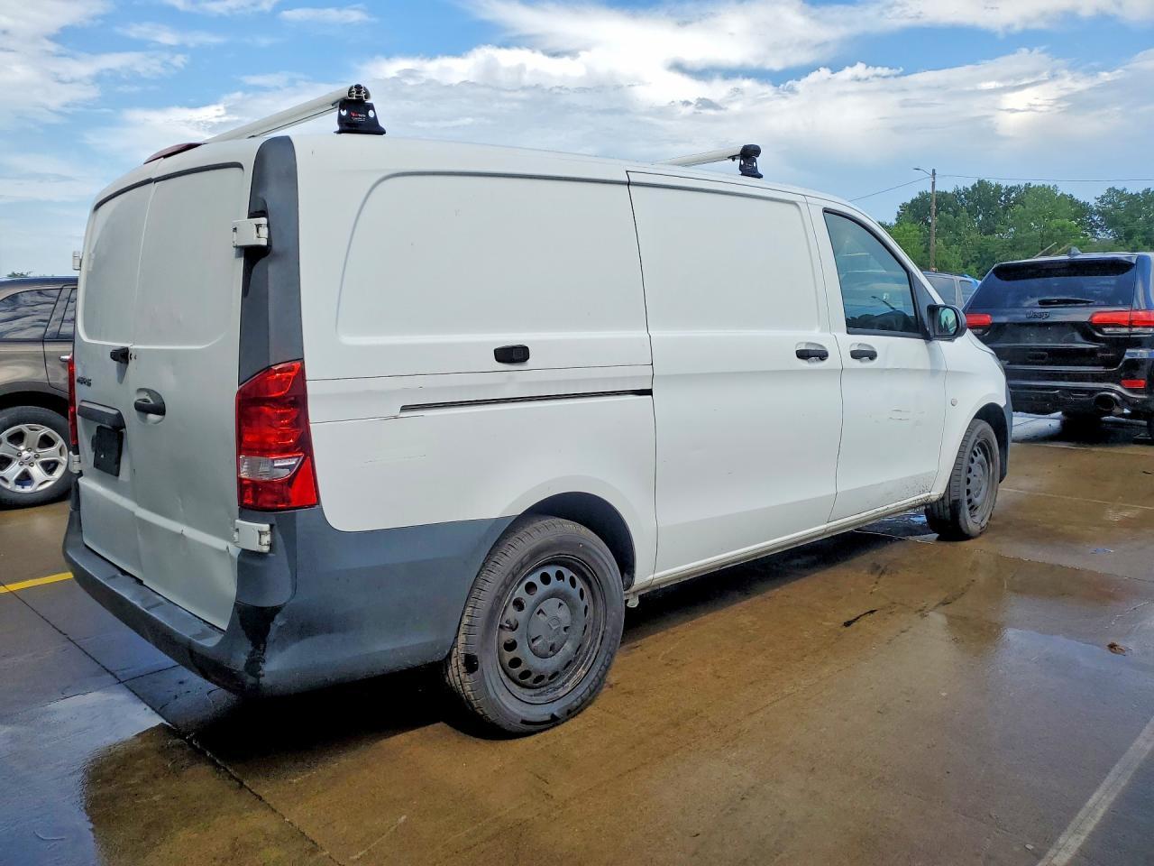2017 Mercedes-Benz Metris - Image 3