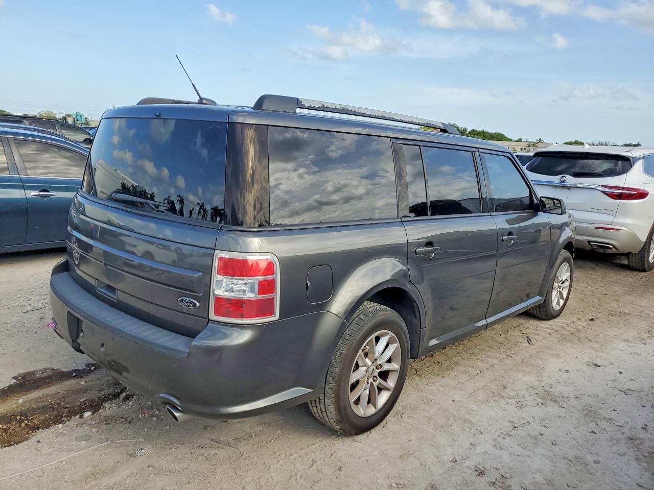 2019 Ford Flex Se - Image 3