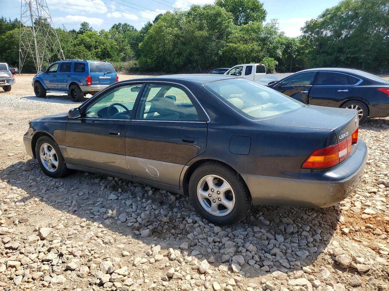 1999 Lexus Es 300 - Image 2
