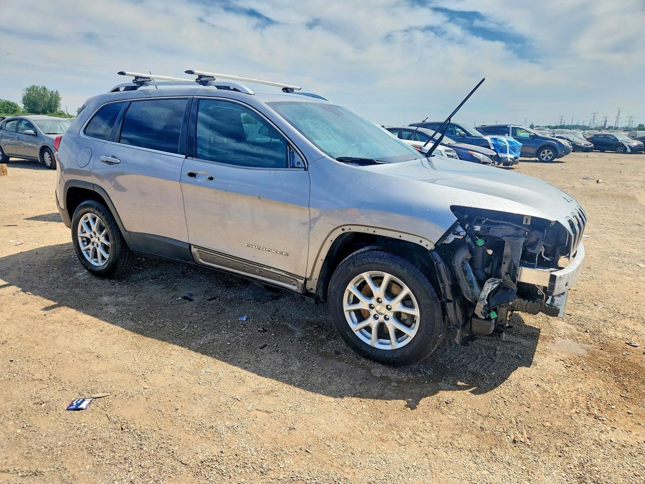 2015 Jeep Cherokee Latitude - Image 4