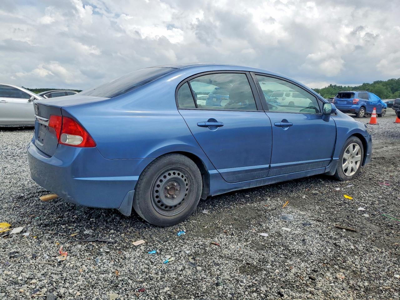 2010 Honda Civic - Фото 3