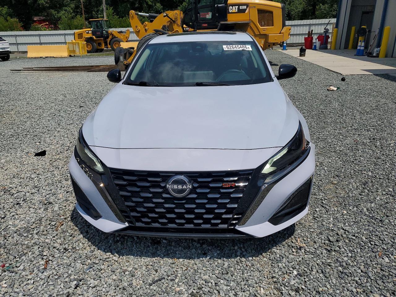 2024 Nissan Altima Sr - Image 5