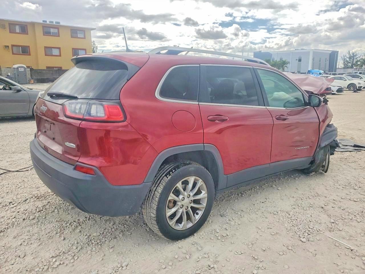 2019 Jeep Cherokee Latitude - Фото 3