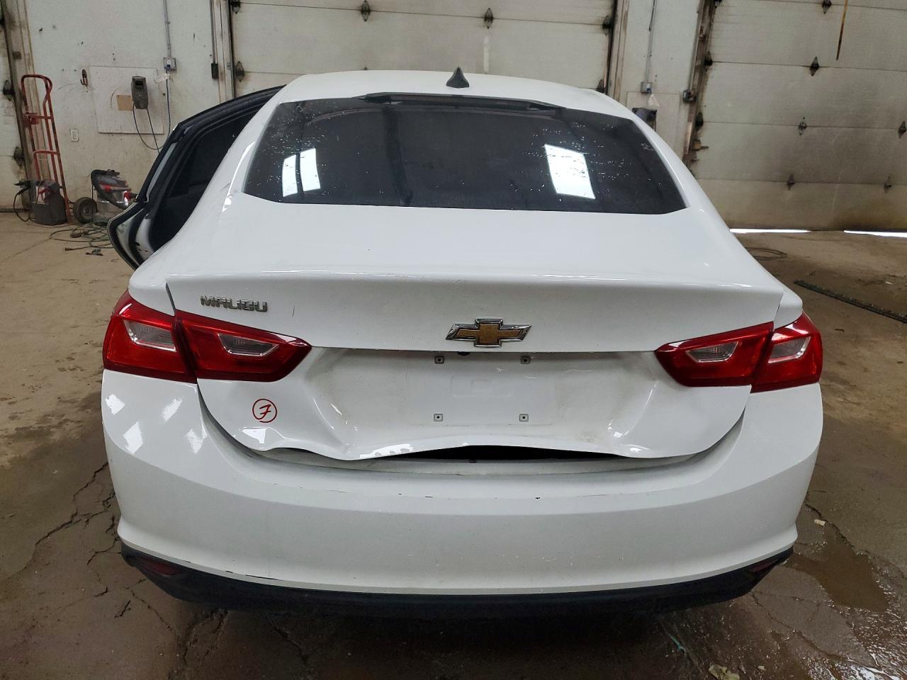 2017 Chevrolet Malibu Ls - Image 6