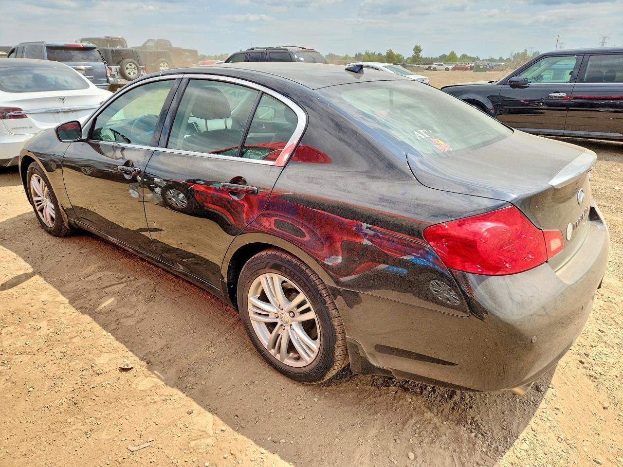 2013 Infiniti G37 Sedan X - Фото 2