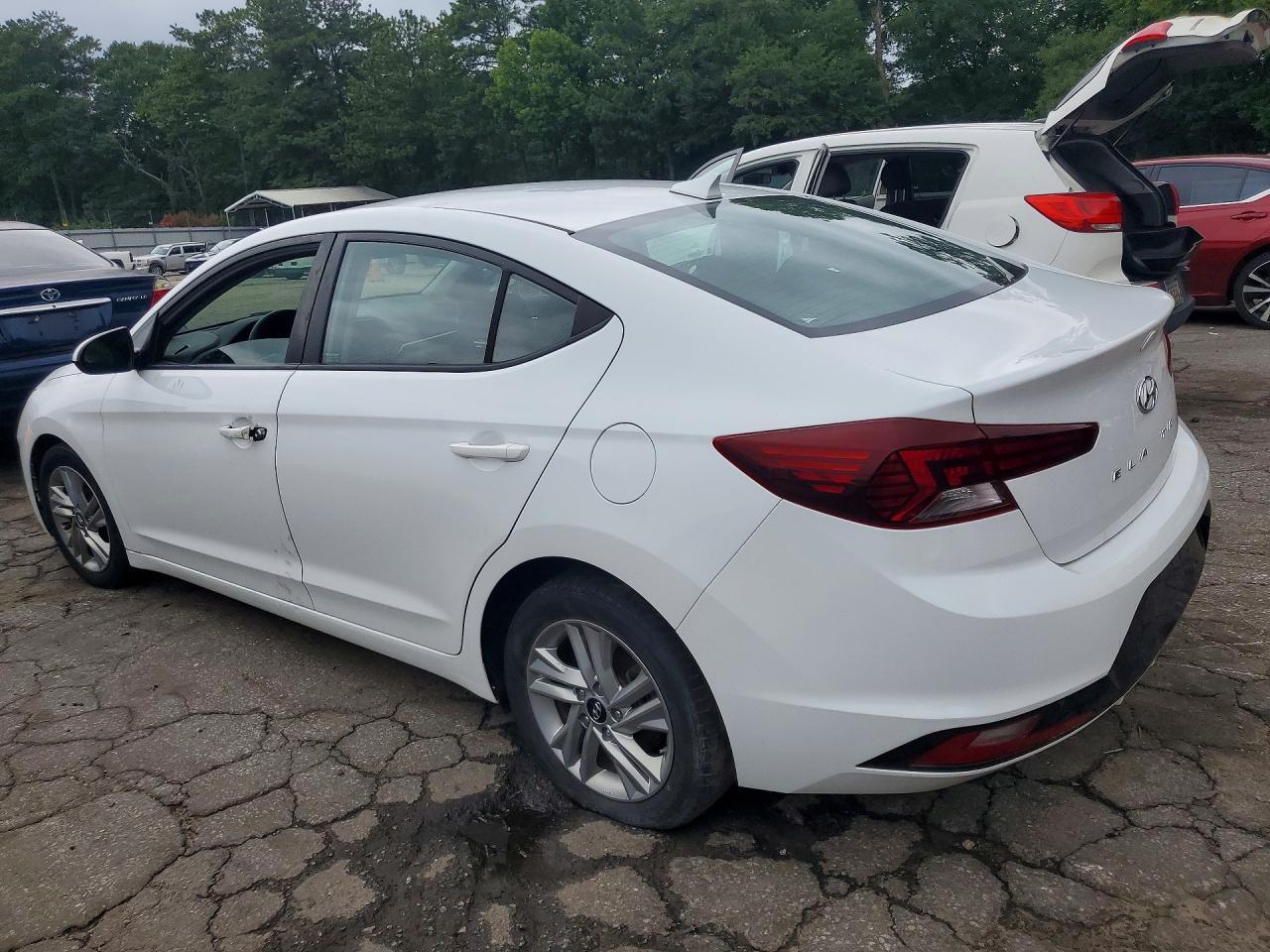 2020 Hyundai Elantra Sel - Фото 2