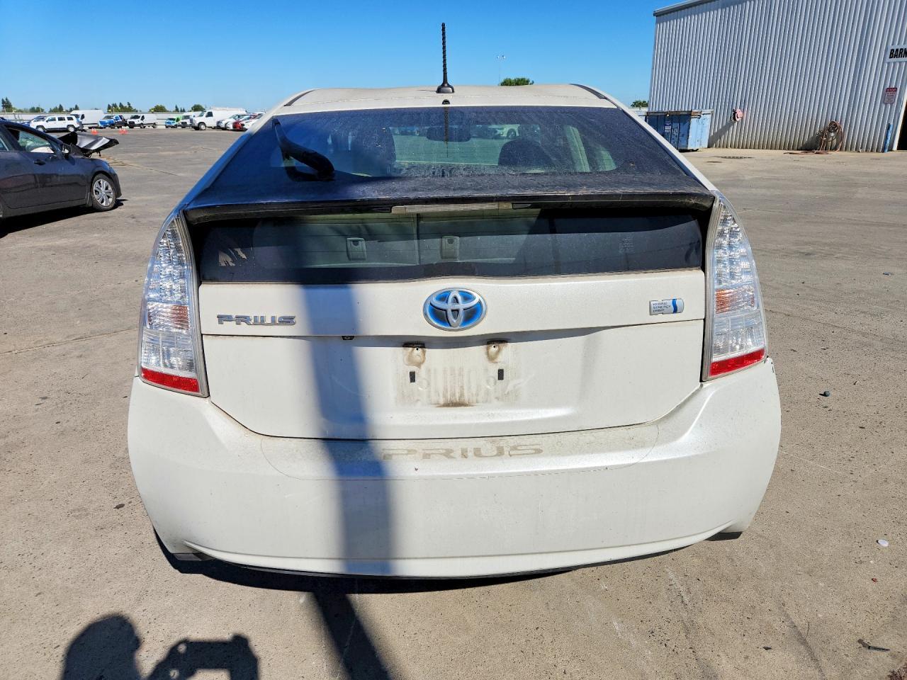 2011 Toyota Prius Five - Image 6