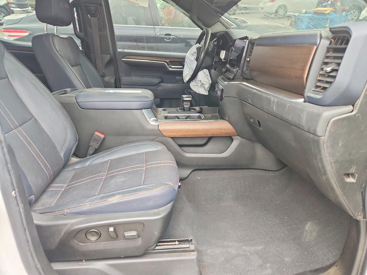 2022 Chevrolet Silverado K1500 High Country - Фото 7