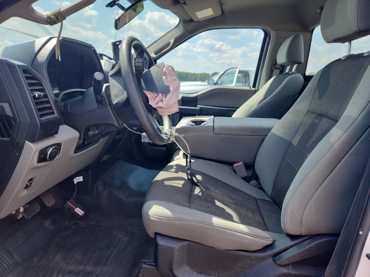 2020 Ford F150 - Фото 7