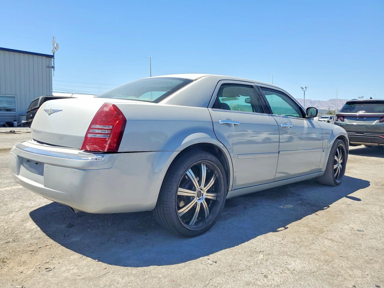 2006 Chrysler 300C - Фото 3