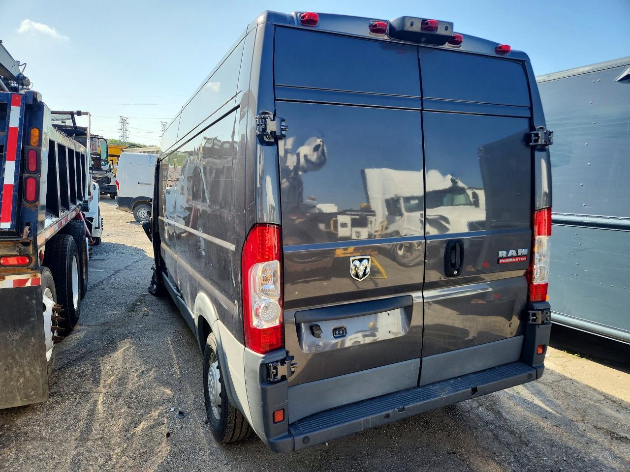 2018 Ram Promaster 2500 - Delivery Van - Image 2