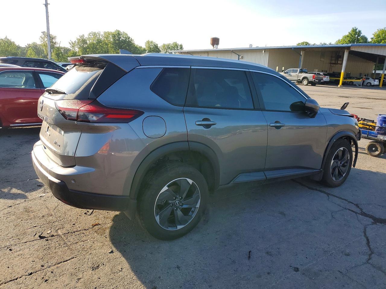 2024 Nissan Rogue Sv - Фото 3