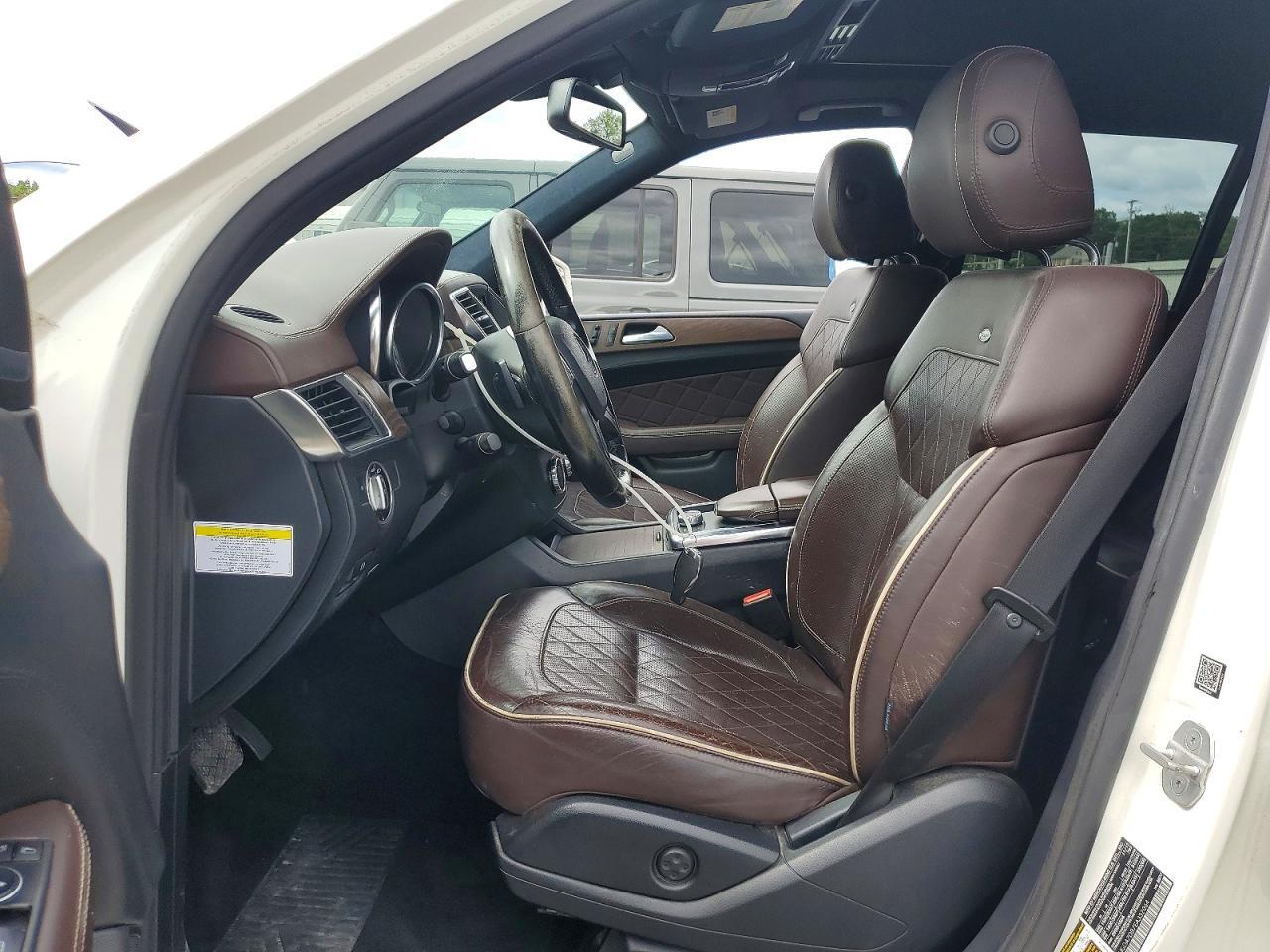 2014 Mercedes-Benz Ml 550 4Matic - Image 7