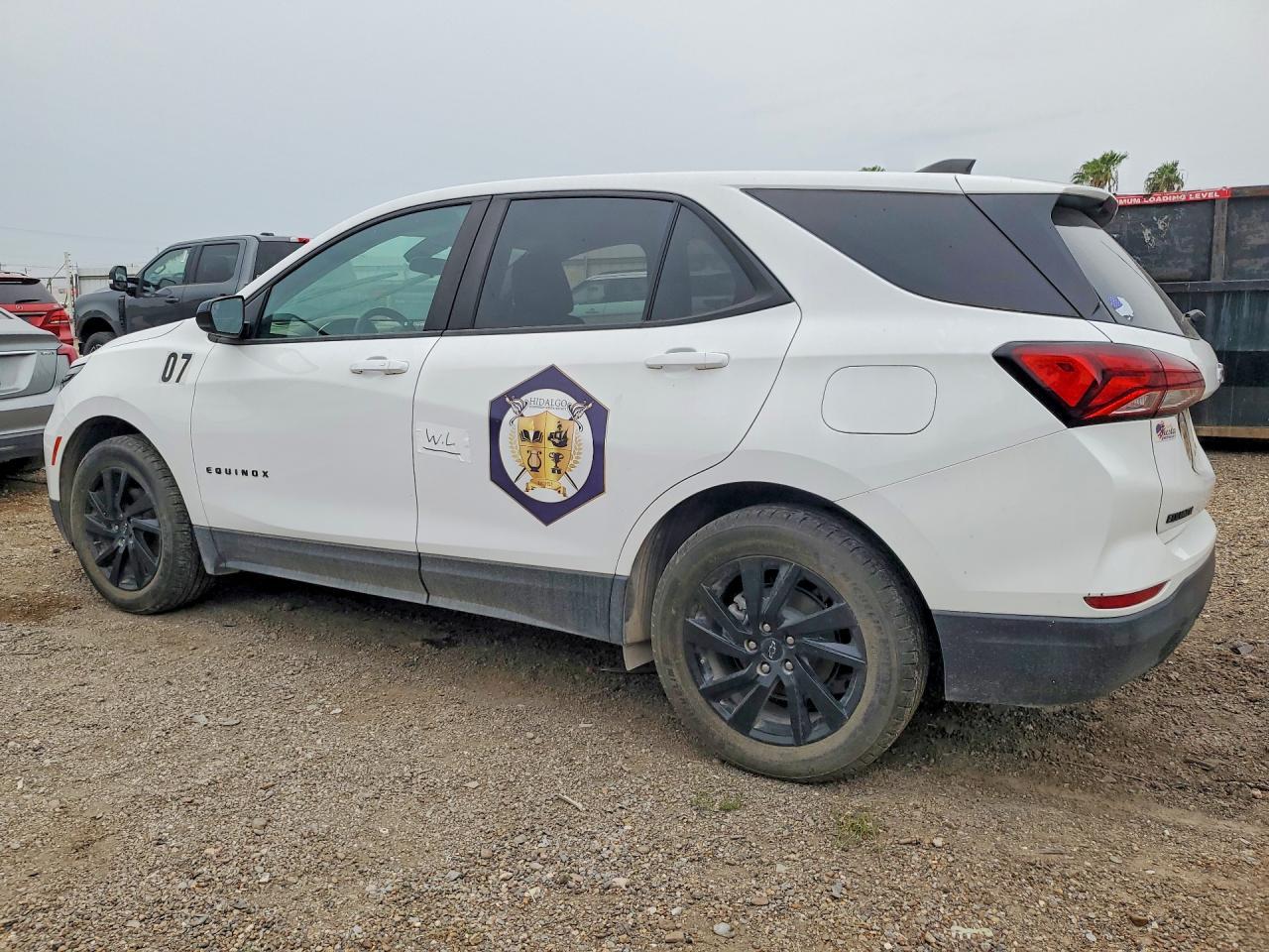 2023 Chevrolet Equinox Ls - Фото 2