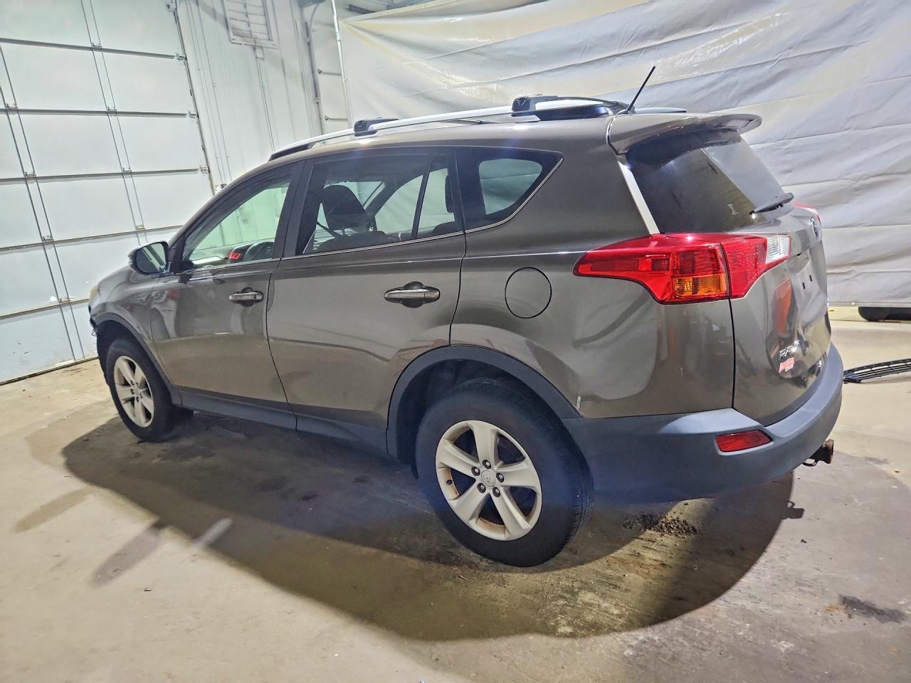 2013 Toyota Rav4 Xle - Image 2