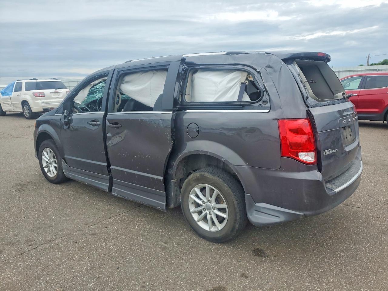 2019 Dodge Grand Caravan Sxt - Фото 2