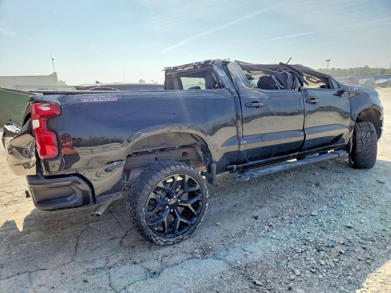 2024 Chevrolet Silverado K1500 Lt Trail Boss - Фото 3