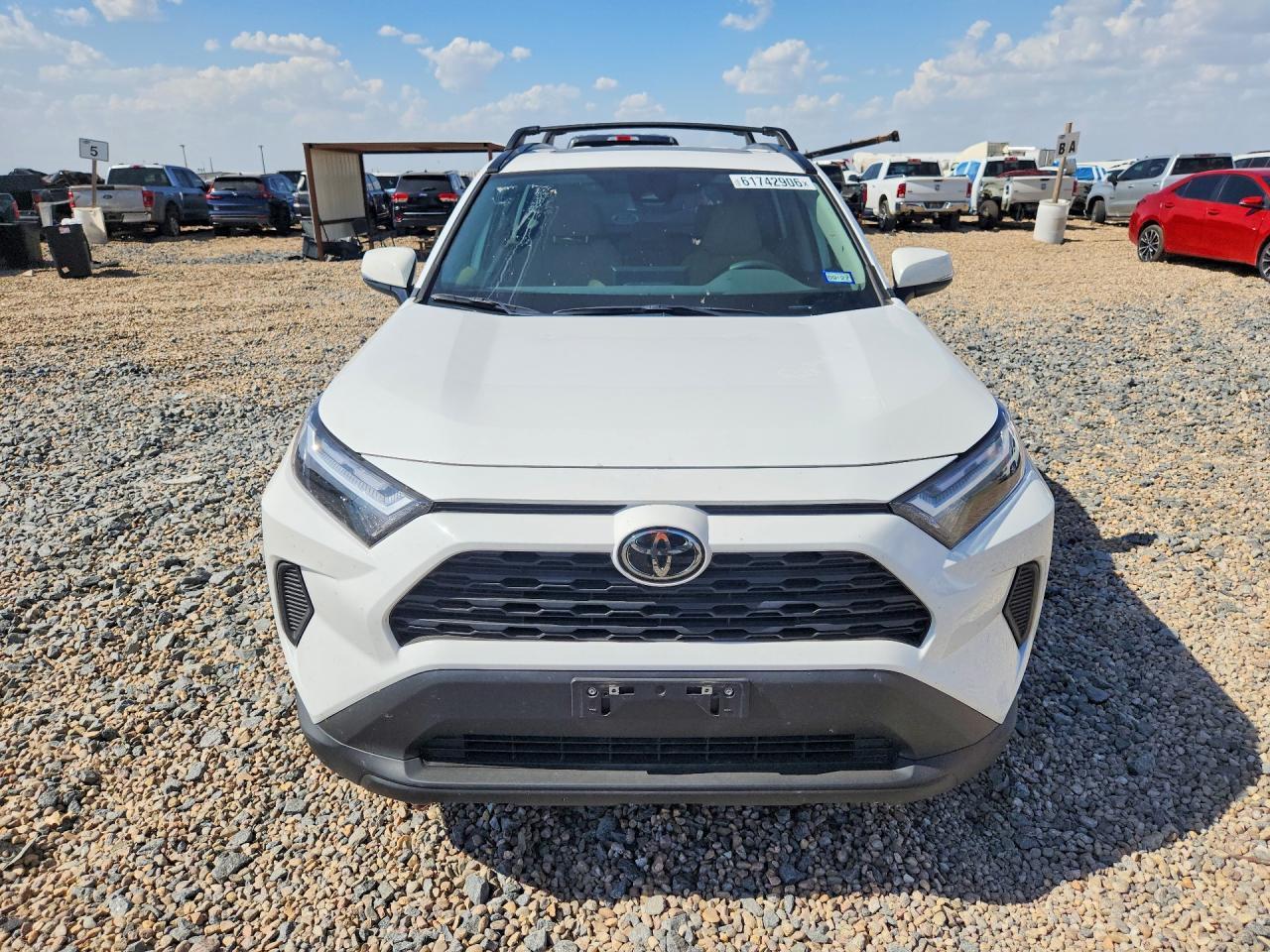 2025 Toyota Rav4 Hybrid Xle - Image 5