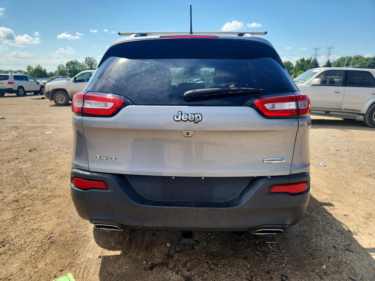 2015 Jeep Cherokee Latitude - Image 6