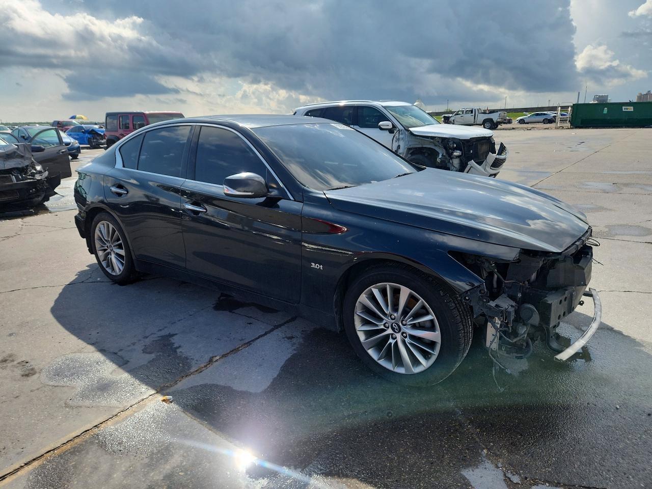 2018 Infiniti Q50 3.0T Luxe - Фото 4
