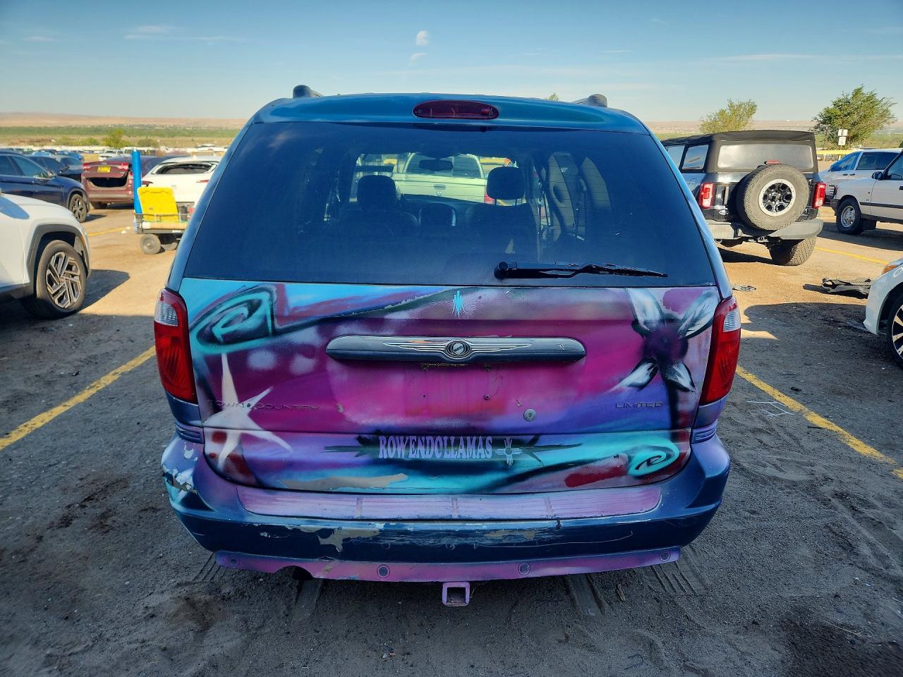 2005 Chrysler Town & Country Limited - Фото 6